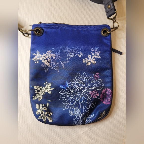 Sold! EUC Desigual Embellished Floral Bird Parrot Cross Body Bag - Picture 3 of 9